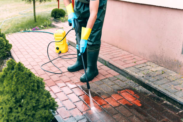 Why Choose Our Certified Pressure Washing Experts for Your Project Needs in Hahnville, LA?